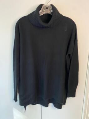 Nordstrom Lord & Taylor Black 100% Cashmere Turtleneck Sweater
